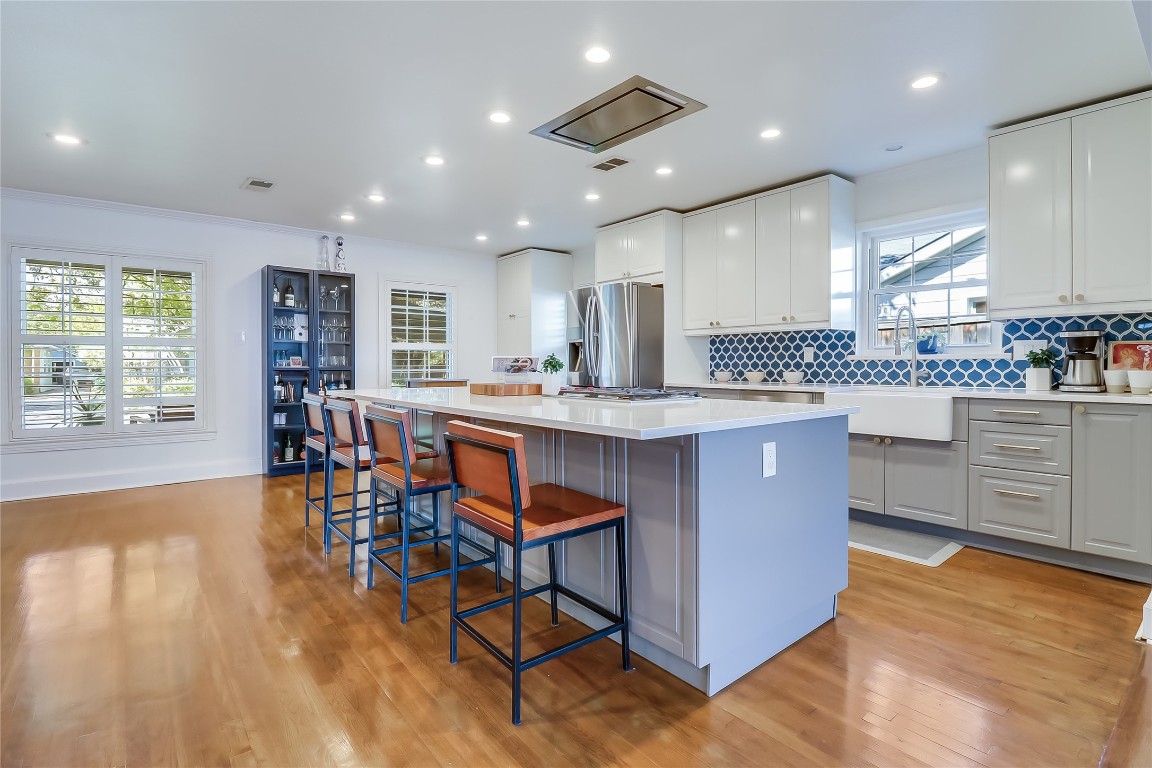 2908 Perry Lane Austin, TX 78731 - Photo 7 of 40