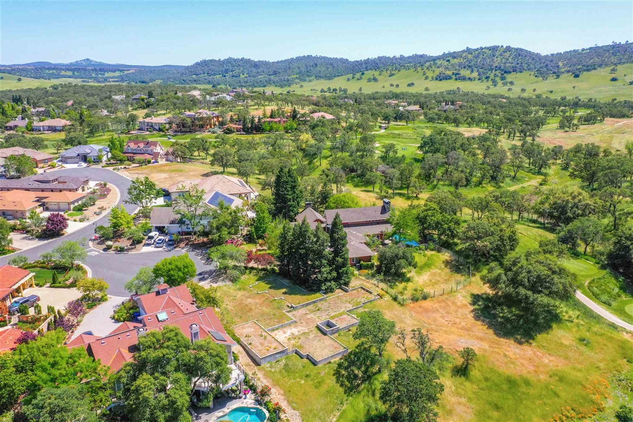 30 White Oak Court Copperopolis, CA 95228 - Photo 13 of 26 a view of city and mountain