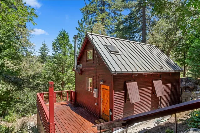 $299,000 | 25626 Mid Lane, Twin Peaks, CA 92391