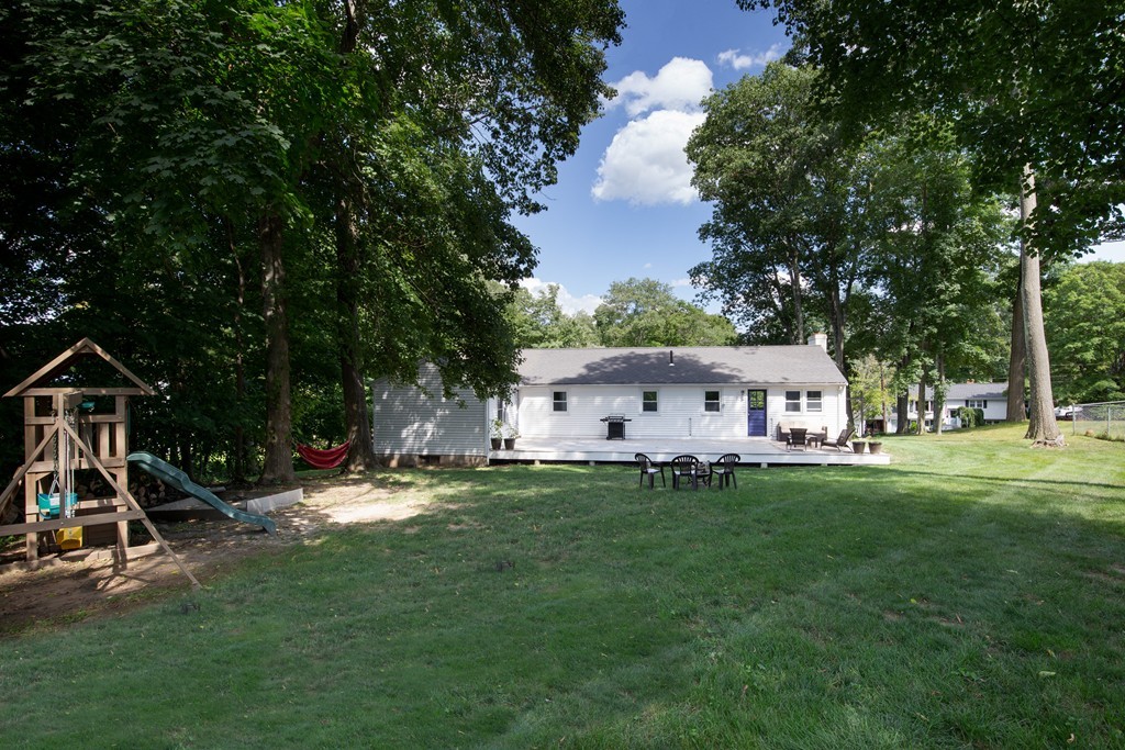 35 Eastview Road Hopkinton, MA 01748 - Photo 5 of 18 Gallery Image 5