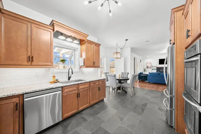 $599,900 | 879 Iron Wood Circle, Clarksville, TN 37043