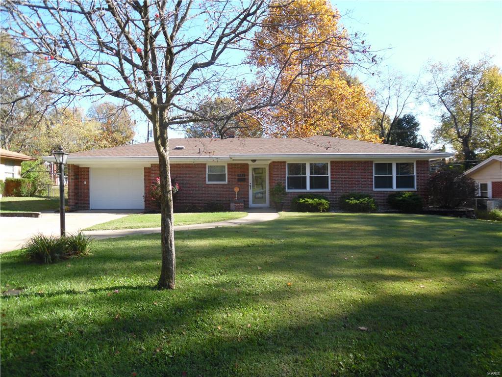 812 Werner Road Belleville, IL 62223 - Photo 1 of 32 Gallery Image 1