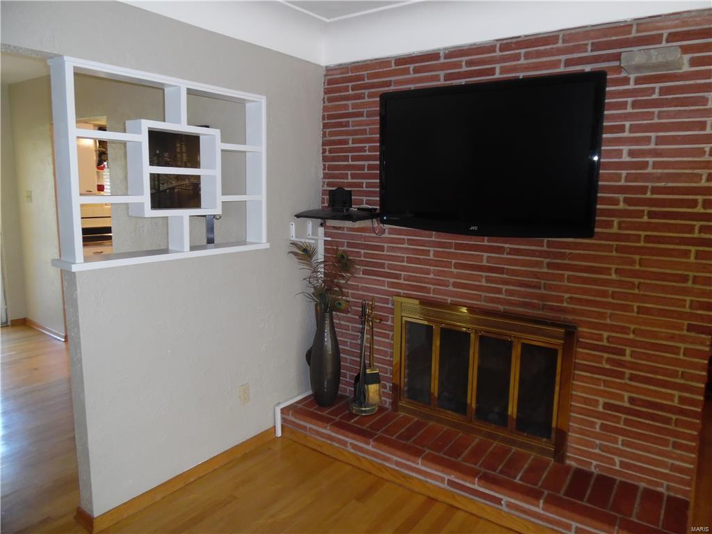 812 Werner Road Belleville, IL 62223 - Photo 3 of 32 Gallery Image 3