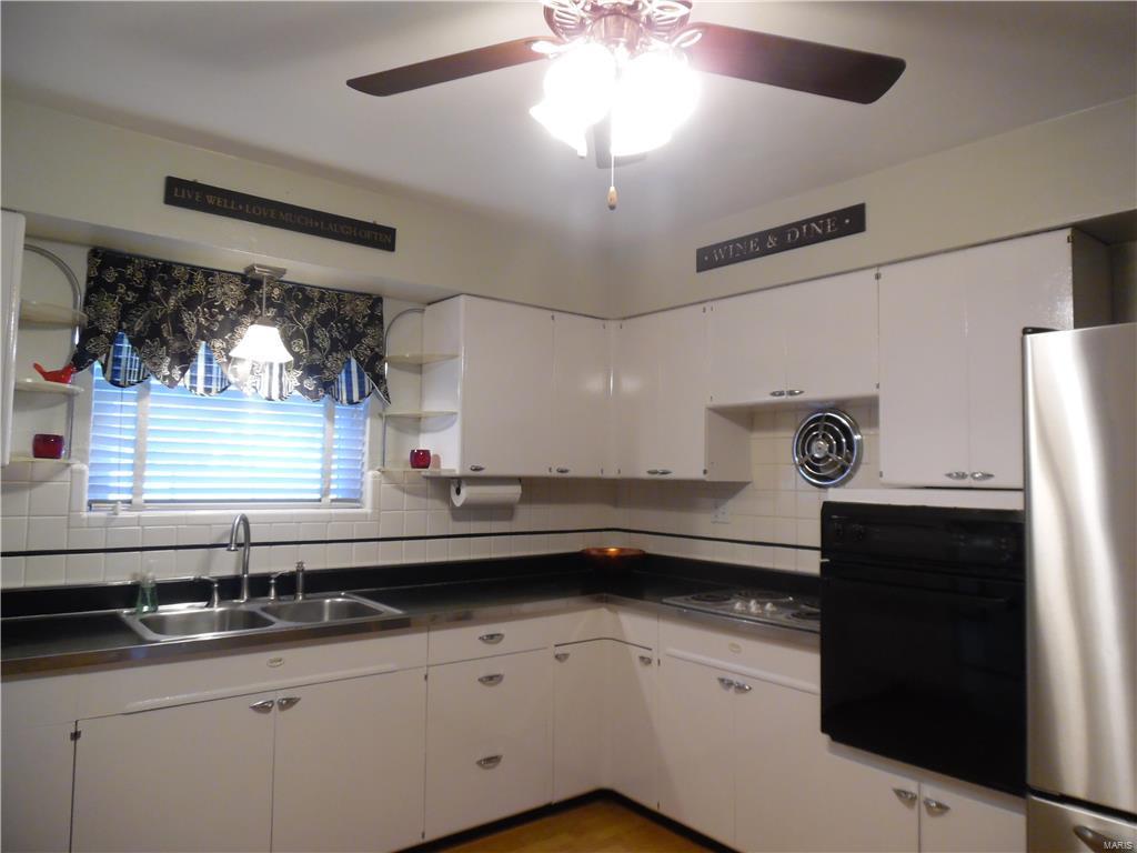 812 Werner Road Belleville, IL 62223 - Photo 5 of 32 Gallery Image 5