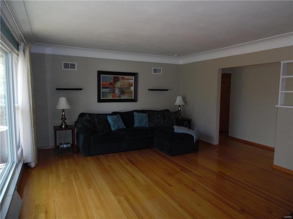 812 Werner Road Belleville, IL 62223 - Photo 8 of 32 Gallery Image 8