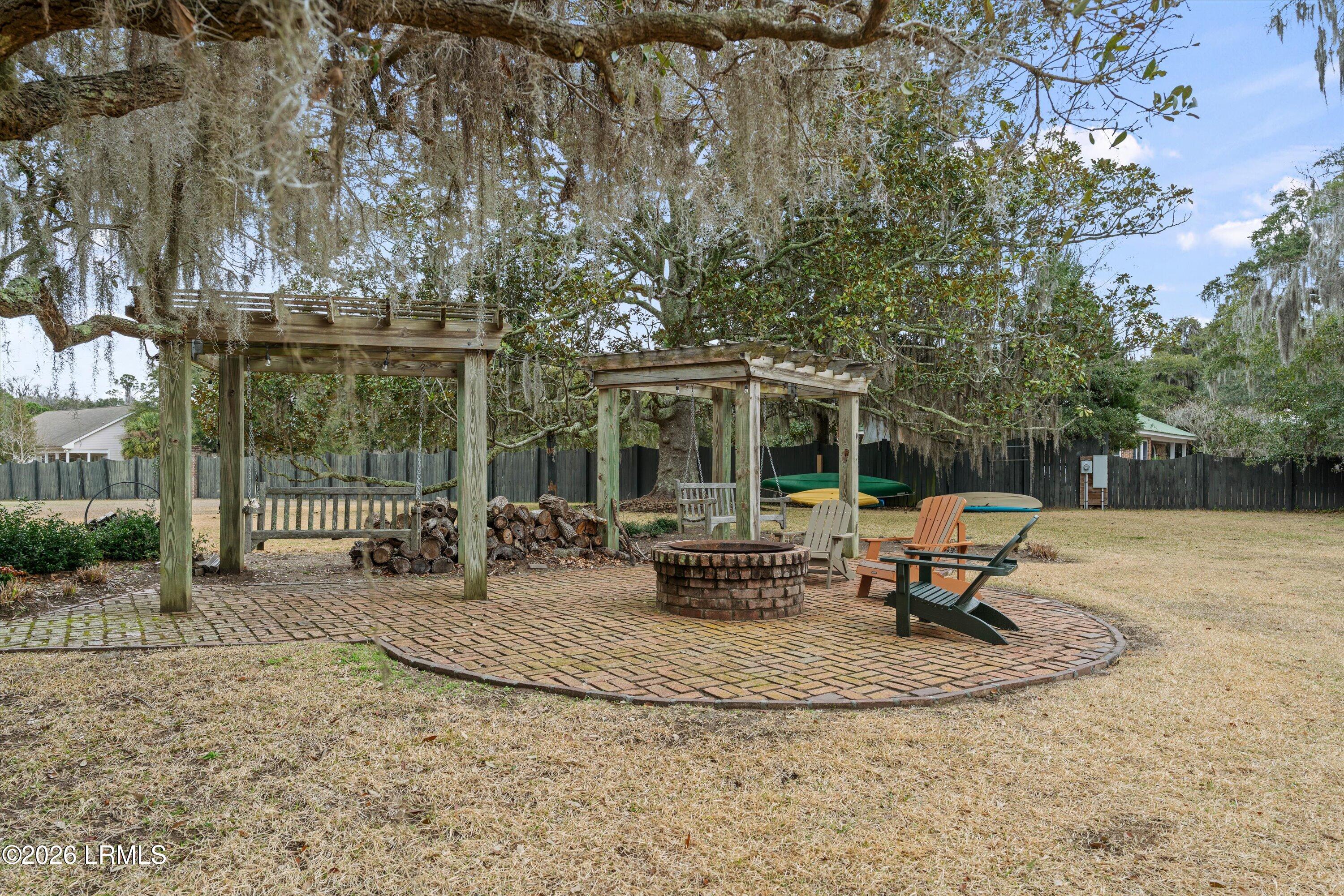 90 Gautier Place Beaufort, SC 29902 - Photo 20 of 21 63-Amenities