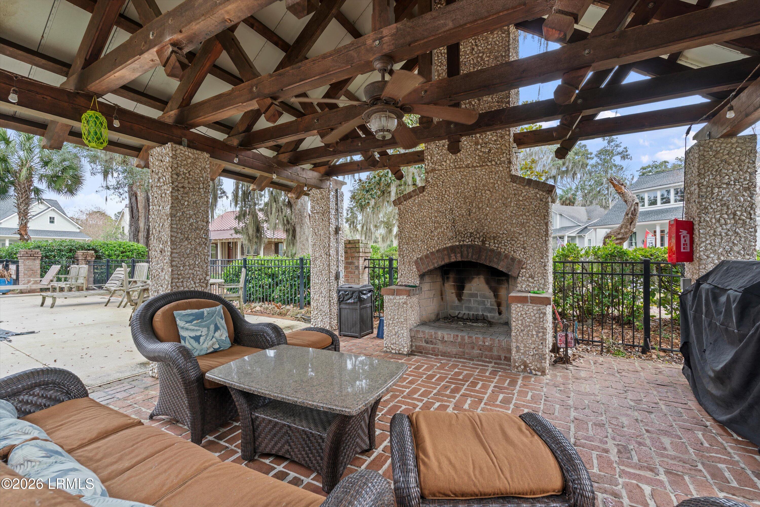 90 Gautier Place Beaufort, SC 29902 - Photo 10 of 21 53-Amenities