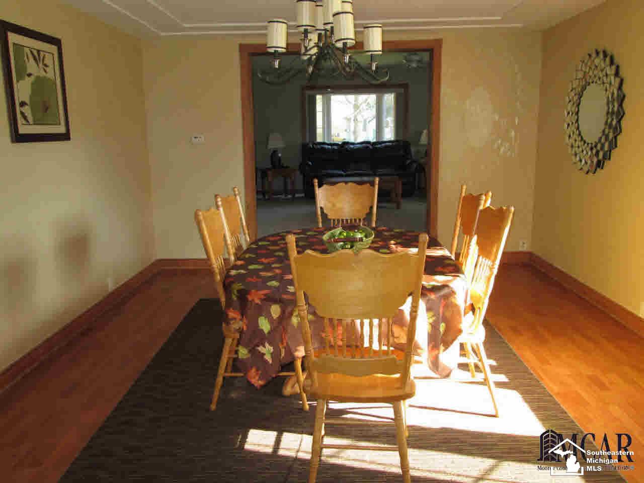 9233 Douglas Road Temperance, MI 48182 - Photo 16 of 26 Dining Room
