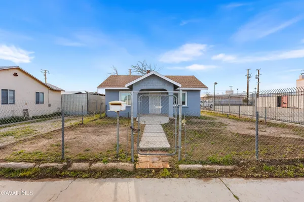 $150,000 | 15733 K Street, Mojave, CA 93501