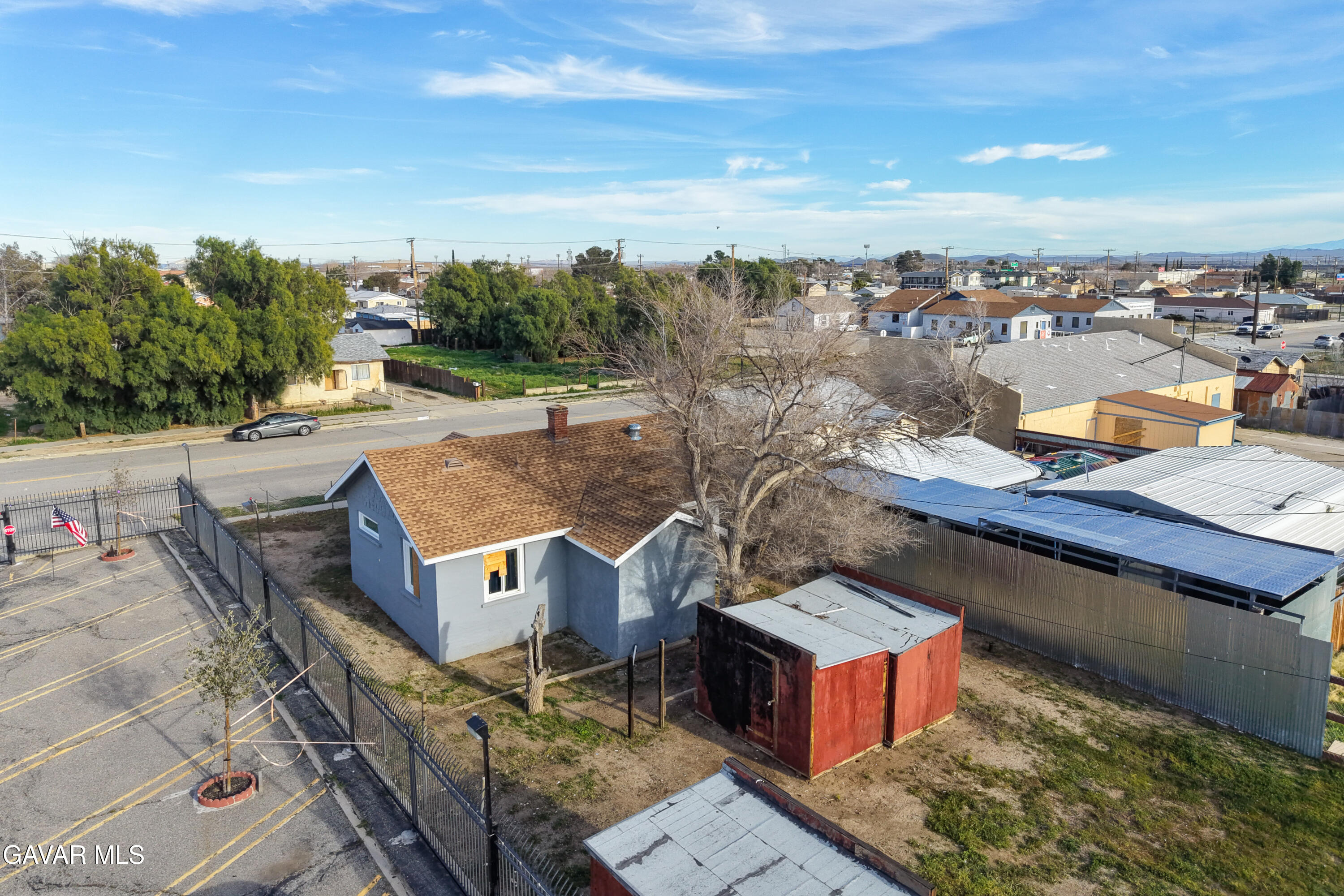 15733 K Street Mojave, CA 93501 - Photo 37 of 38 an aerial view of a house with roof deck
