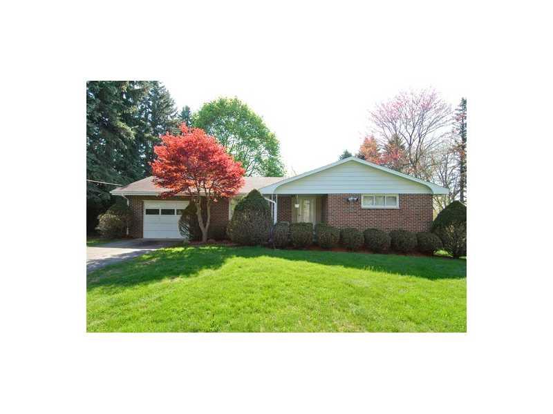 266 East Union Road Cheswick, PA 15024 - Photo 1 of 10 Exterior Front. Level driveway,covered entry