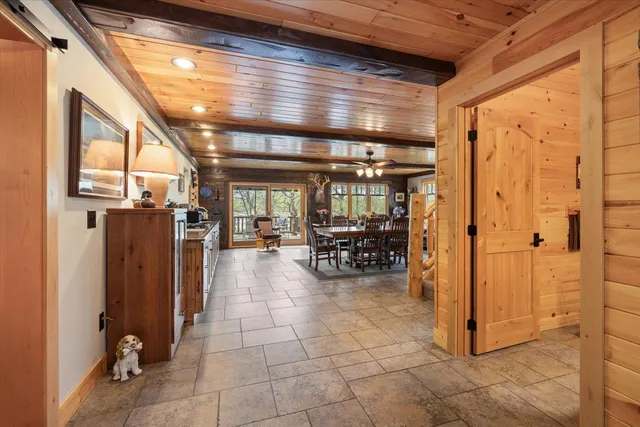 $1,240,000 | 1920 Highway 11, International Falls, MN 56649