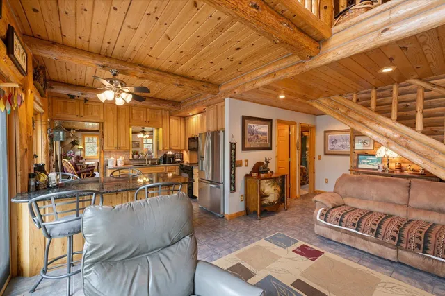 $1,240,000 | 1920 Highway 11, International Falls, MN 56649