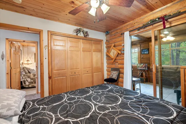 $1,240,000 | 1920 Highway 11, International Falls, MN 56649