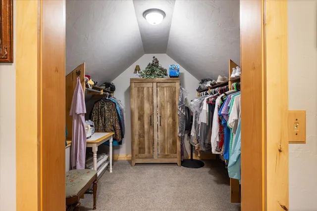 $1,240,000 | 1920 Highway 11, International Falls, MN 56649