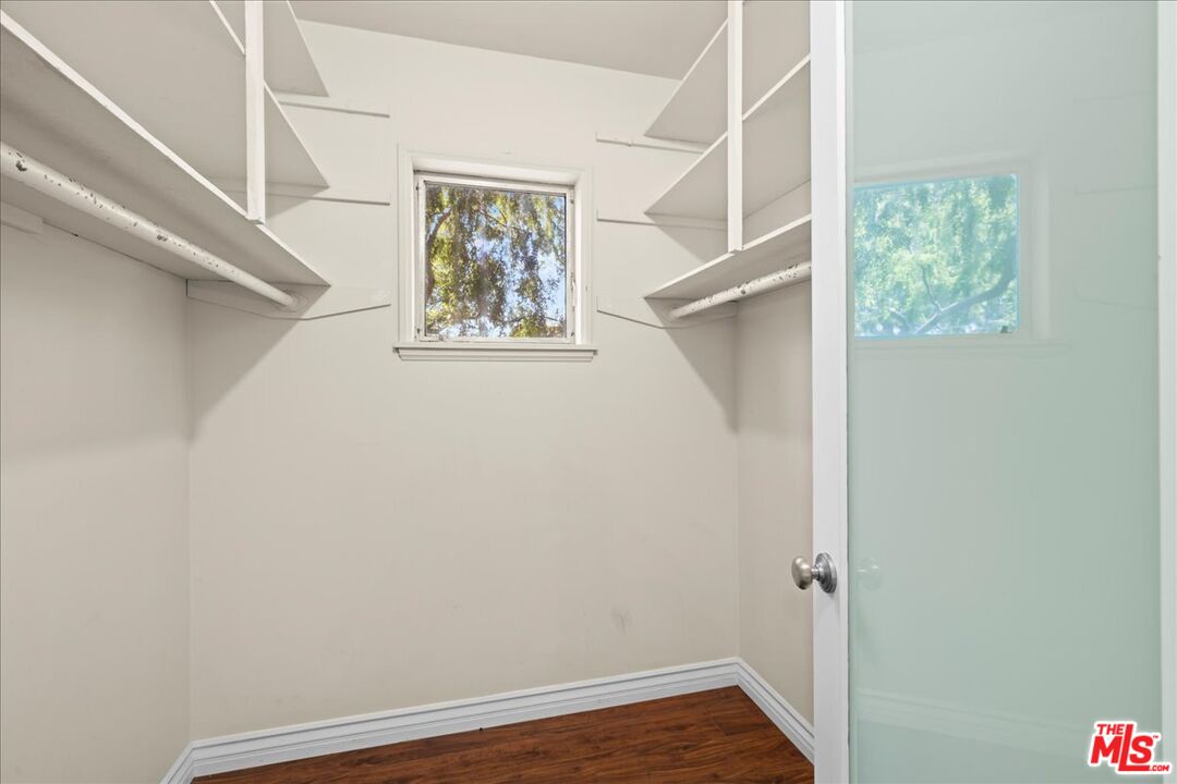 6867 Apperson Street Tujunga, CA 91042 - Photo 28 of 54