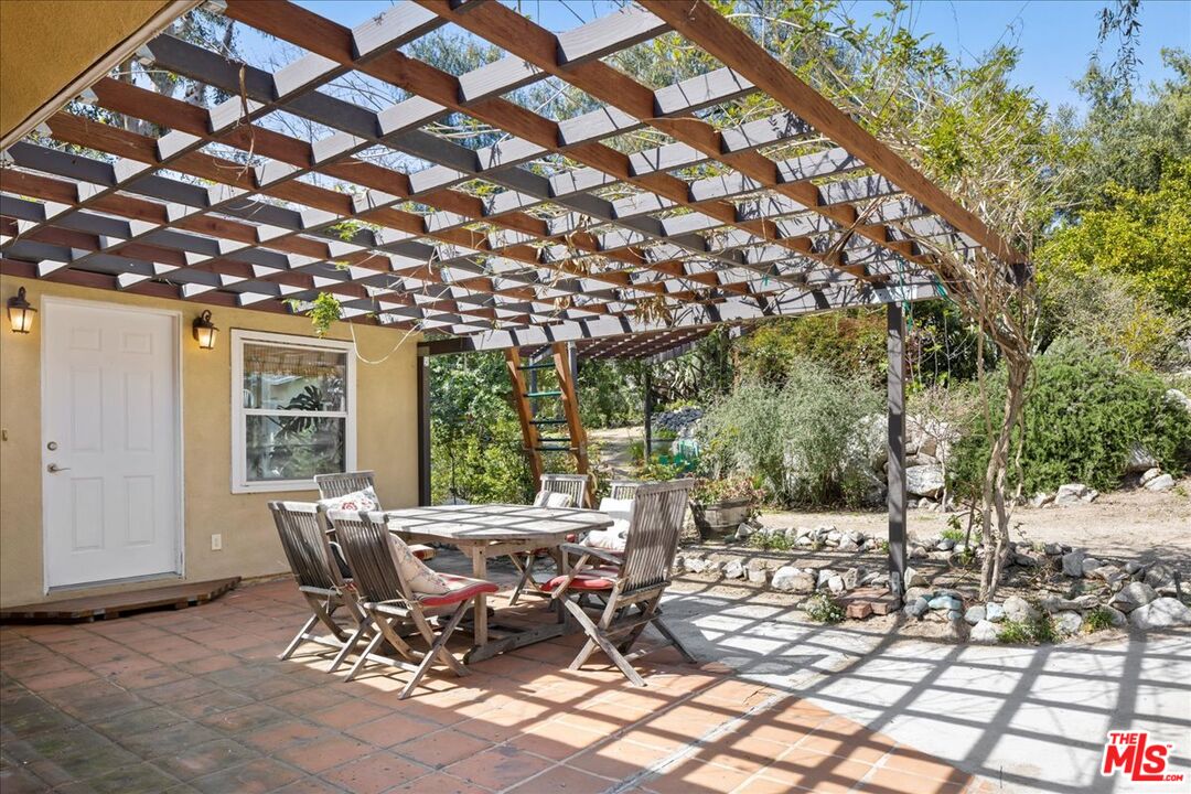 6867 Apperson Street Tujunga, CA 91042 - Photo 42 of 54