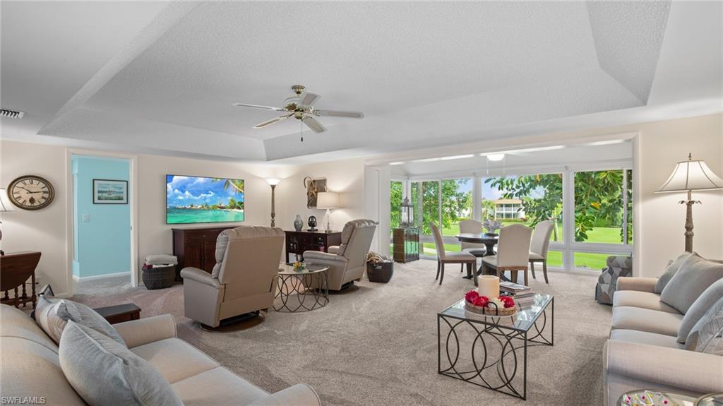 221 Quails Nest Road, Unit 4 Naples, FL 34112 - Photo 16 of 35 Living area