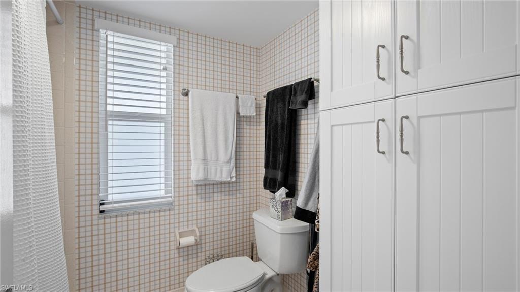 221 Quails Nest Road, Unit 4 Naples, FL 34112 - Photo 29 of 35 Master Bathroom