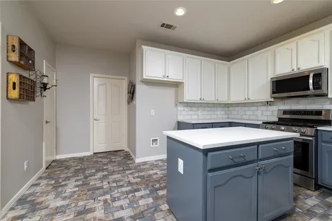 $400,000 | 5133 Emmeryville Lane, Fort Worth, TX 76244