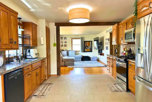 $289,900 | 918 Grognet Street, Green Bay, WI 54302