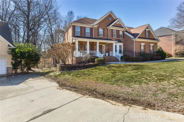 $870,000 | 8127 Grahamson Lane, Charlotte, NC 28269