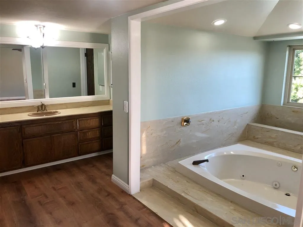 705 Berkeley Way Vista, CA 92084 - Photo 15 of 25 Gallery Image 15
