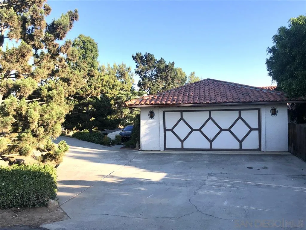 705 Berkeley Way Vista, CA 92084 - Photo 24 of 25 Gallery Image 24