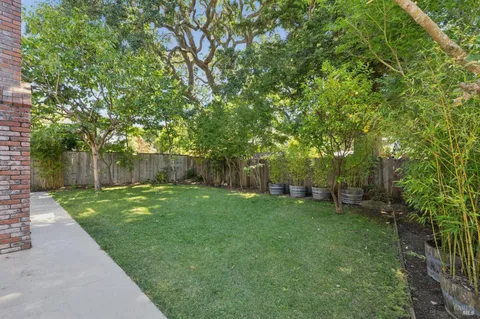 $1,995,000 | 208 Brookside Drive, San Anselmo, CA 94960