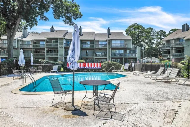 $449,000 | 3005 River Drive, Unit 302, Savannah, GA 31404