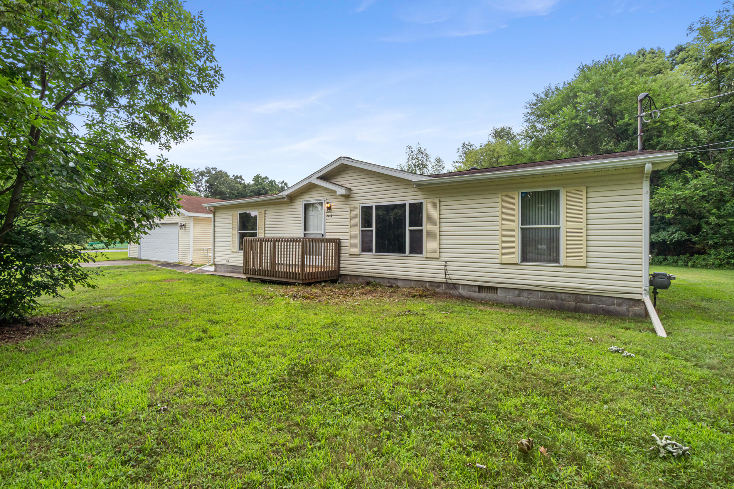2615 Chapel Rd, Parma, MI 49269