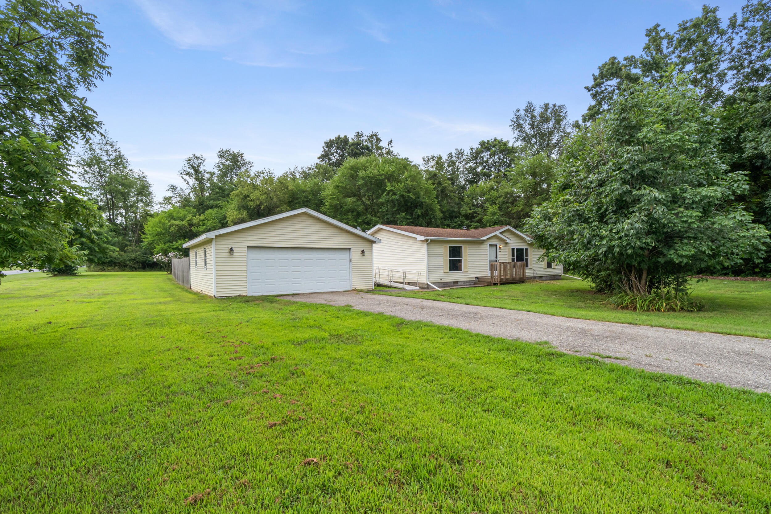 2615 Chapel Road Parma, MI 49269 - Photo 3 of 45 2615 Chapel Rd, Parma, MI 49269