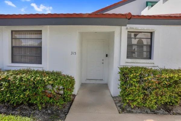 $2,500 | 315 Northwest 36th Avenue, Deerfield Beach, FL 33442