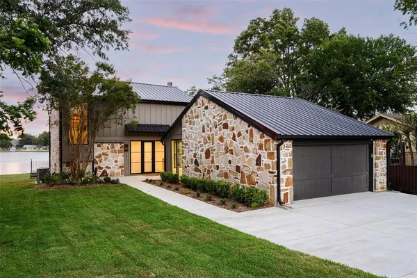 $1,050,000 | 313 Scenic Drive, Heath, TX 75126