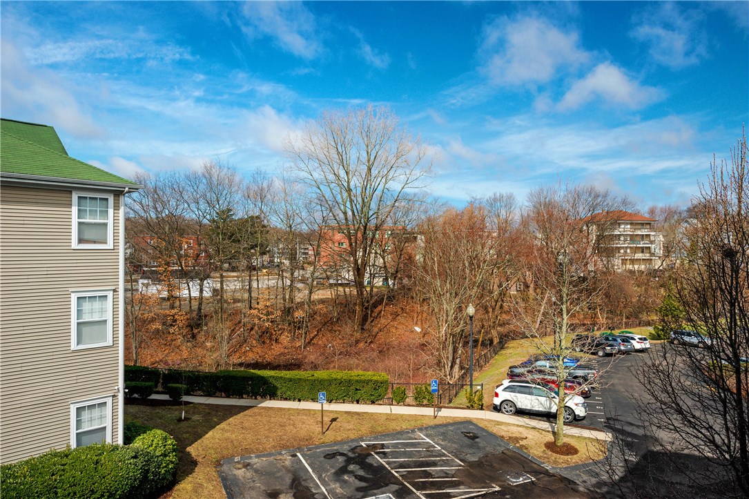 80 Mill Street, Unit 202 Woonsocket, RI 02895 - Photo 8 of 19 Gallery Image 8