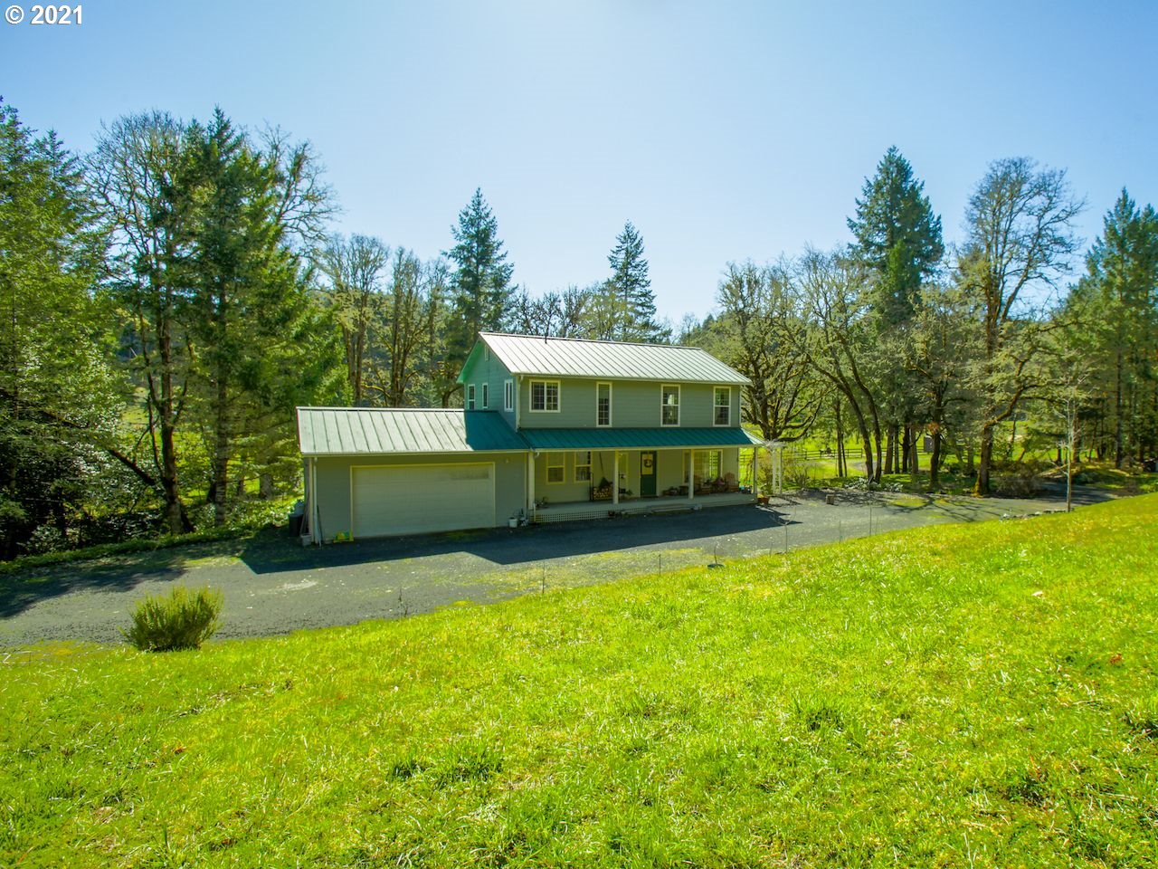 3268 Doerner Road Roseburg, OR 97471 - Photo 1 of 31 Gallery Image 1