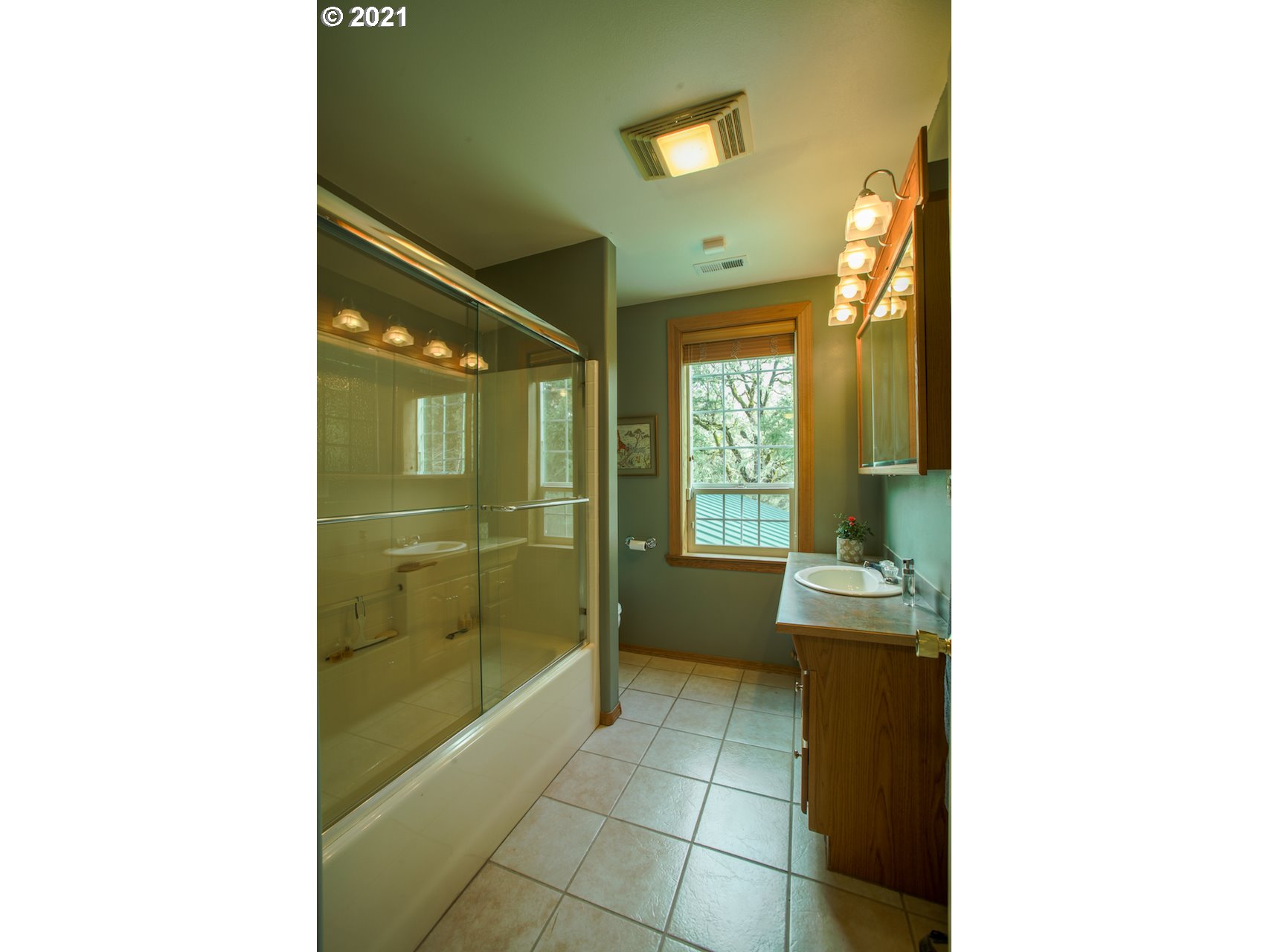 3268 Doerner Road Roseburg, OR 97471 - Photo 16 of 31 Gallery Image 16