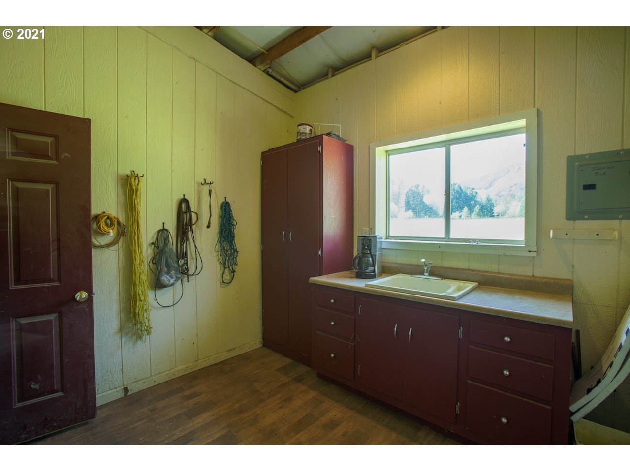 3268 Doerner Road Roseburg, OR 97471 - Photo 20 of 31 Gallery Image 20