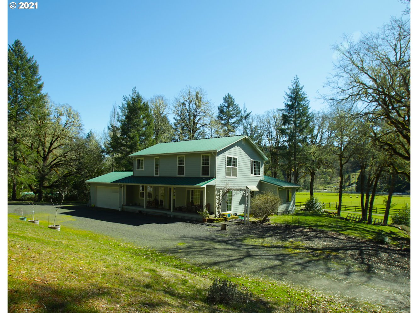 3268 Doerner Road Roseburg, OR 97471 - Photo 2 of 31 Gallery Image 2