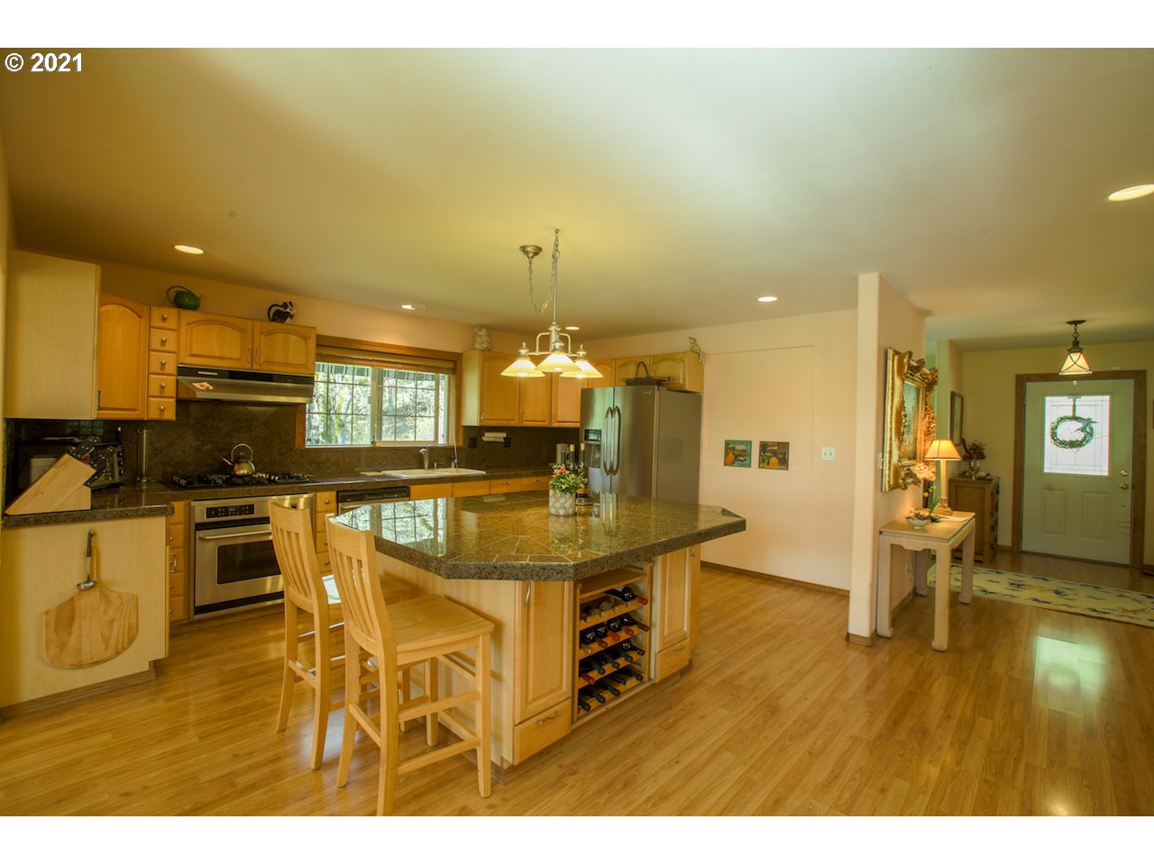 3268 Doerner Road Roseburg, OR 97471 - Photo 10 of 31 Gallery Image 10