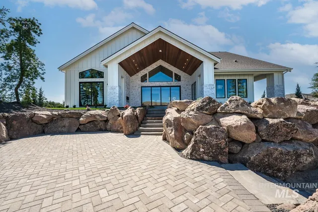 $1,899,990 | 3537 North Harvest Moon Way, Eagle, ID 83616