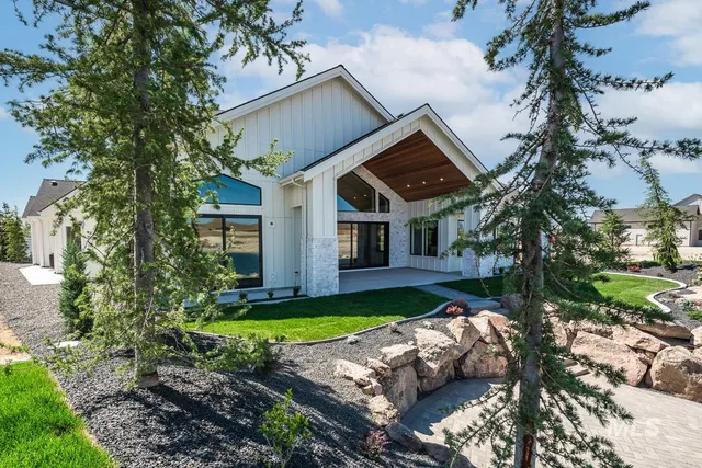 $1,899,990 | 3537 North Harvest Moon Way, Eagle, ID 83616