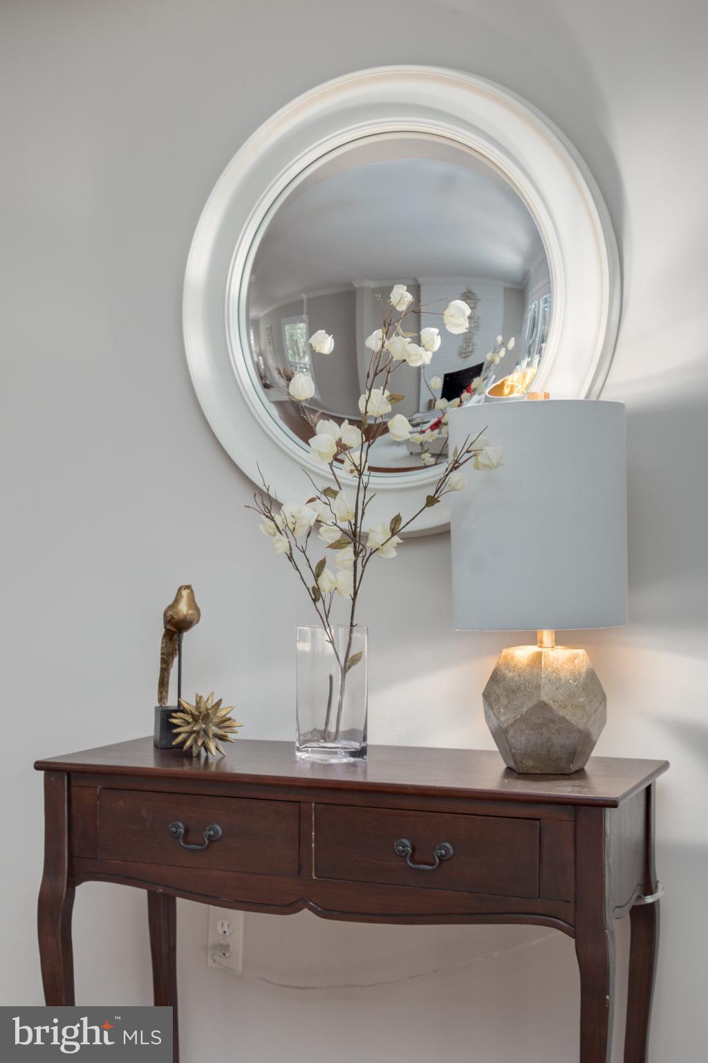 8903 Arley Drive Springfield, VA 22153 - Photo 7 of 30 Living Room