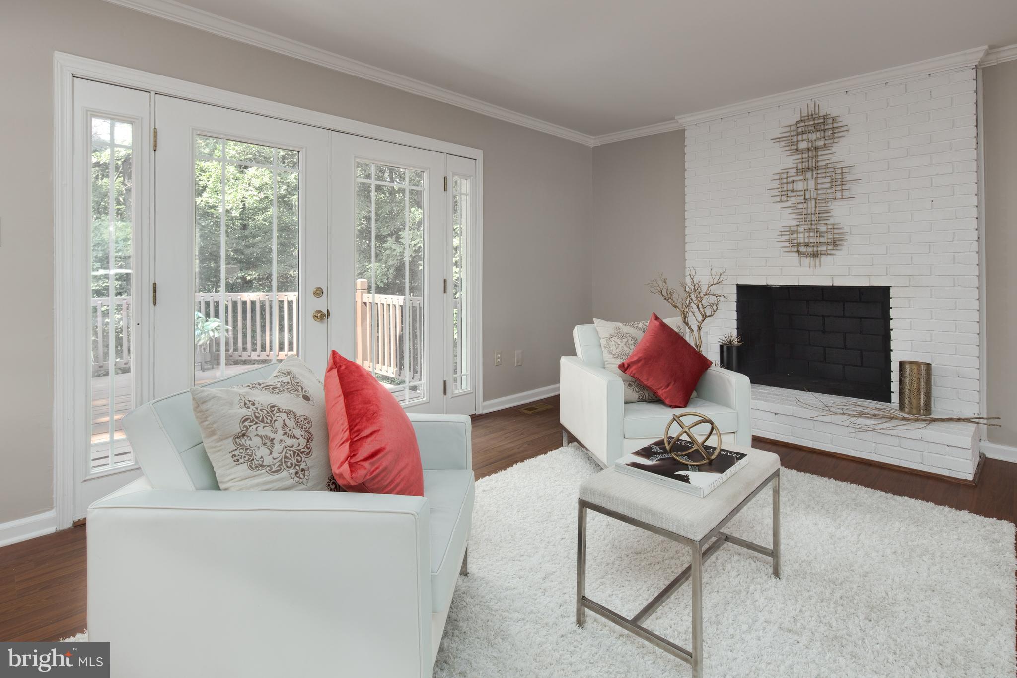 8903 Arley Drive Springfield, VA 22153 - Photo 8 of 30 Living Room