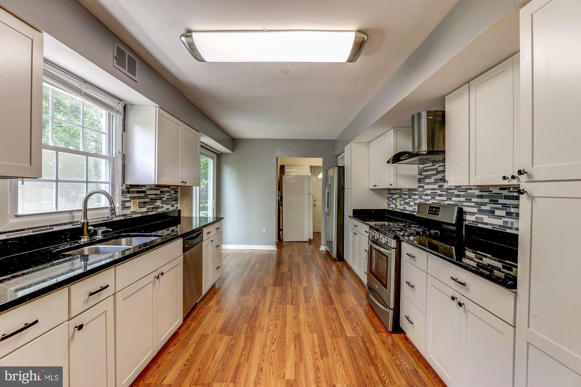 13231 Poplar Tree Road Fairfax, VA 22033 - Photo 14 of 32 Gallery Image 14