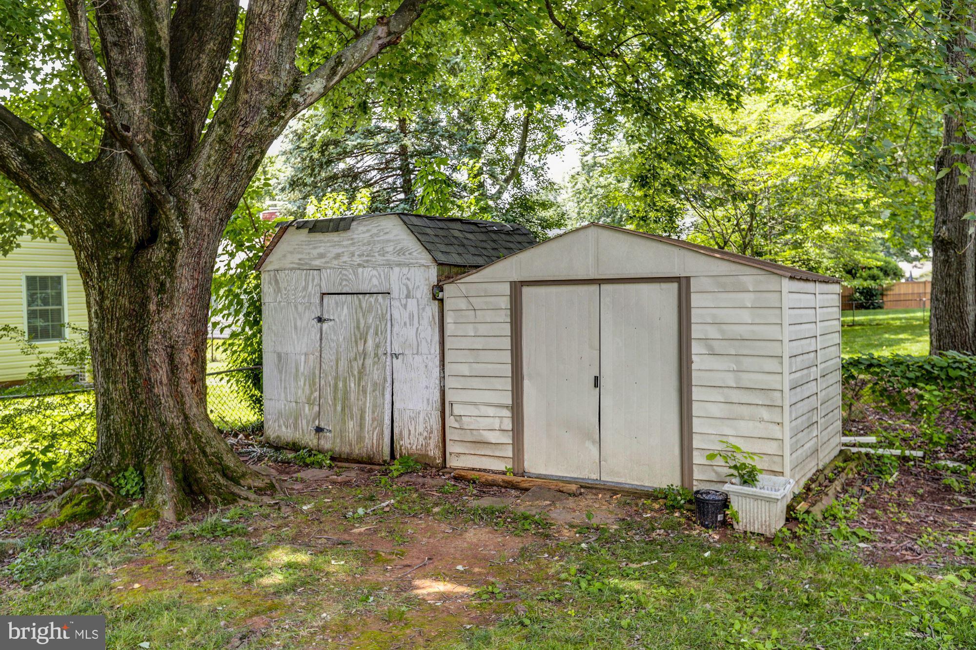 13231 Poplar Tree Road Fairfax, VA 22033 - Photo 30 of 32 Gallery Image 30