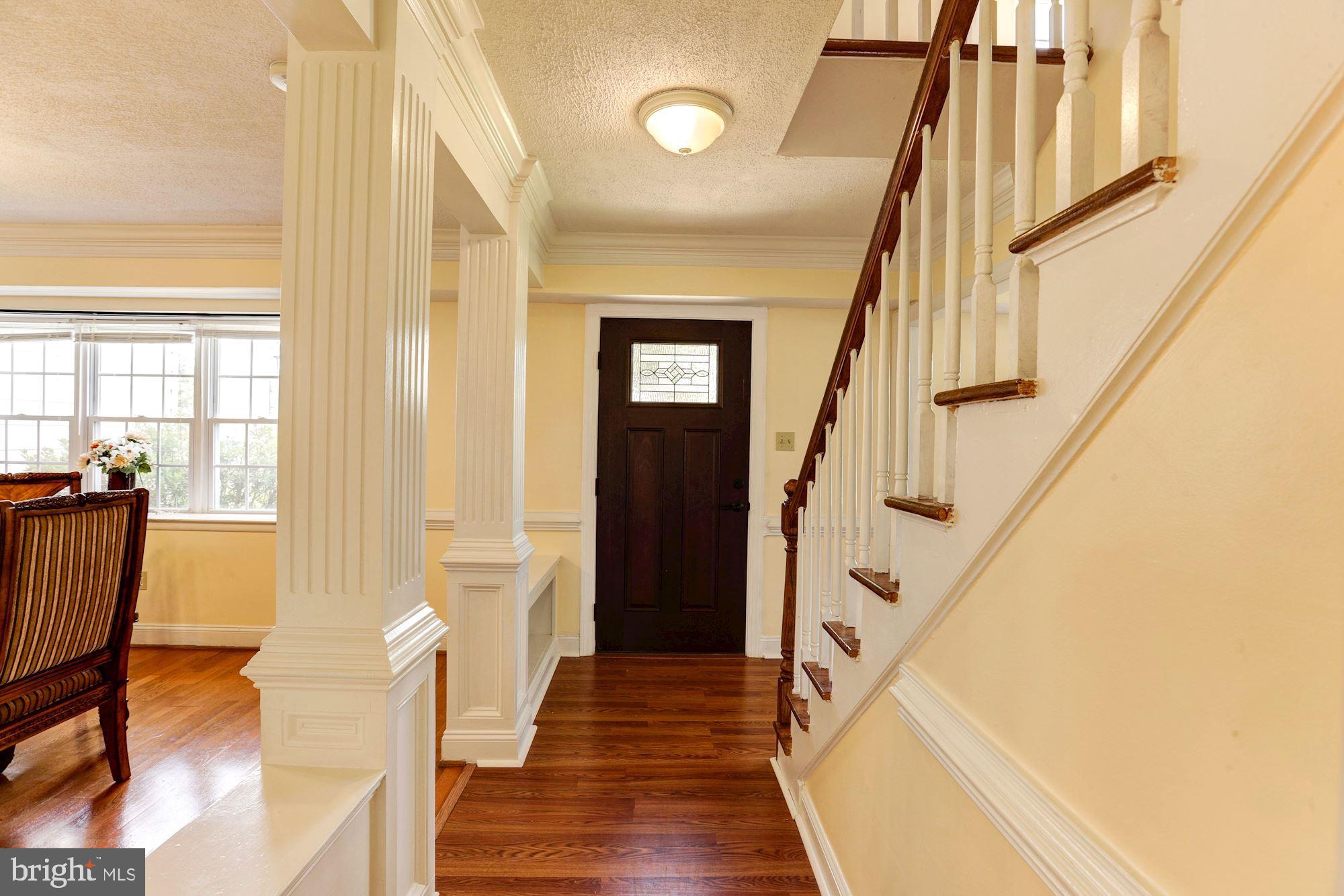 13231 Poplar Tree Road Fairfax, VA 22033 - Photo 4 of 32 Gallery Image 4