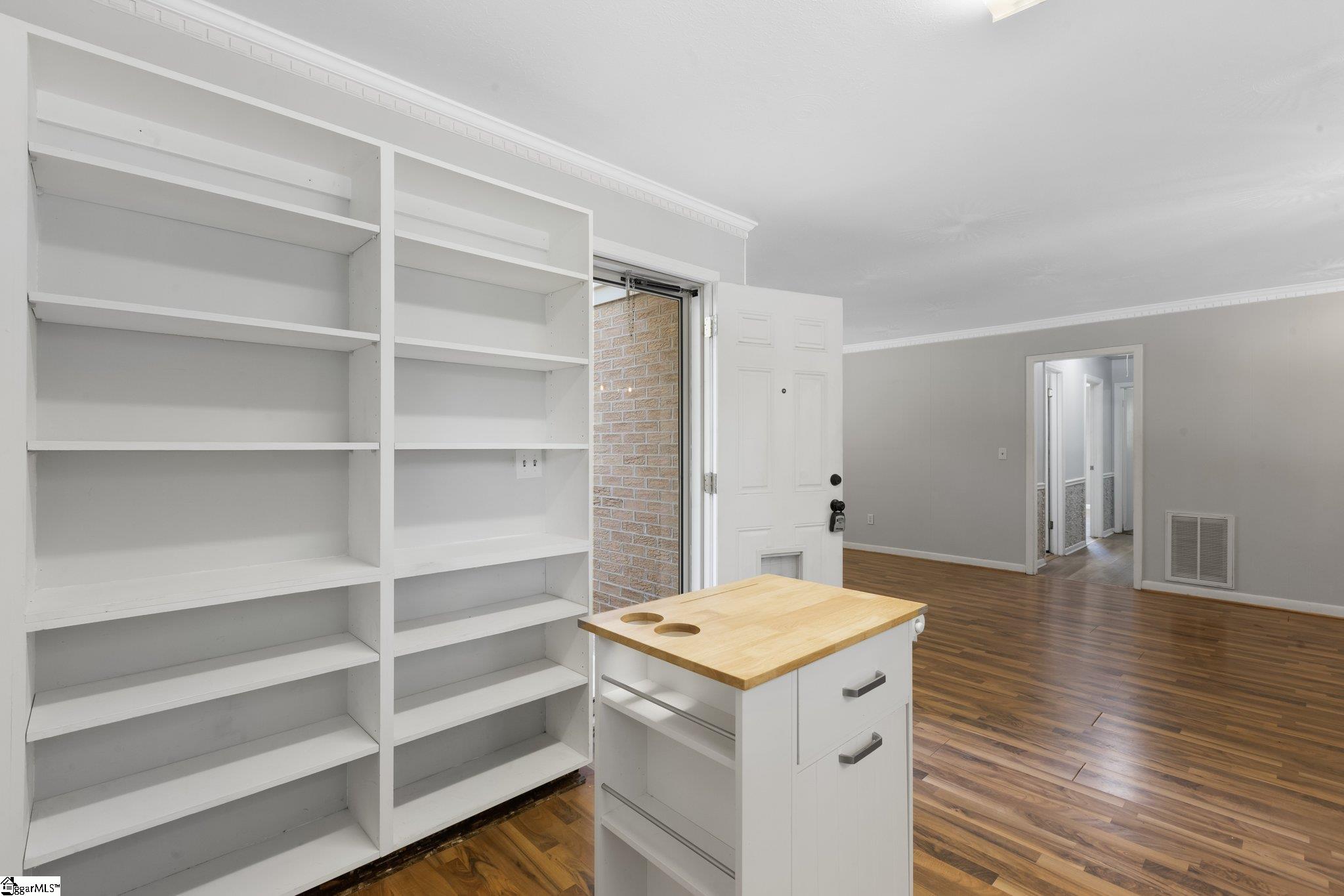 204 Capewood Road Simpsonville, SC 29680 - Photo 5 of 21 Gallery Image 5