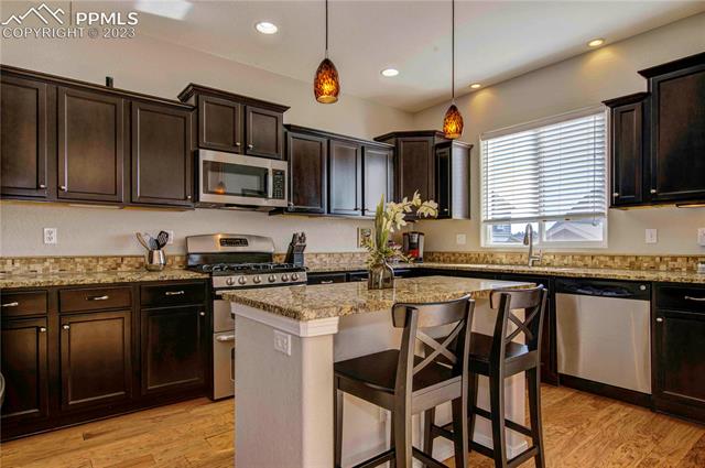 949 Spectrum Loop Colorado Springs, CO 80921 - Photo 14 of 38