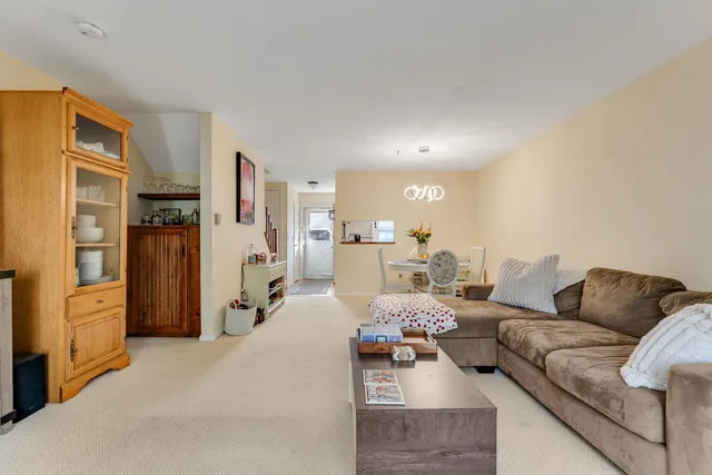 $299,000 | 24 Hayes Avenue, South Burlington, VT 05403